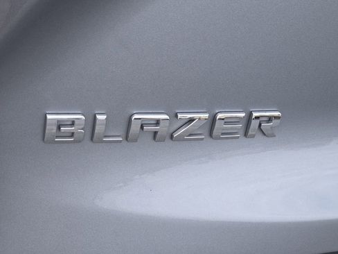 Used 2025 Chevrolet Blazer LT image 10