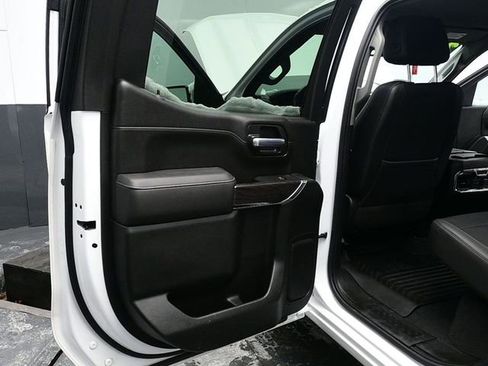 Used 2020 Chevrolet Silverado 1500 LTZ w/ LTZ Convenience Package image 14