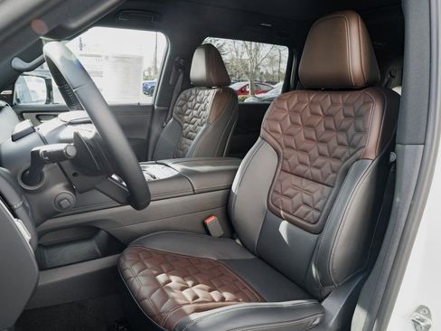 New 2026 Nissan Armada Platinum image 20