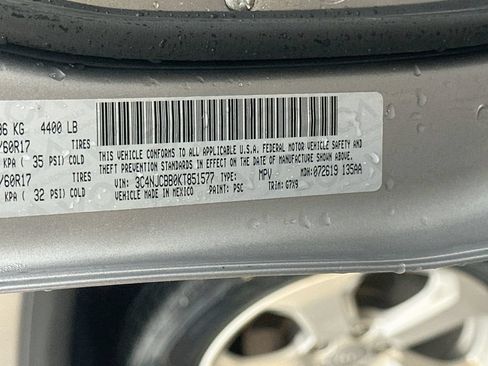 Used 2019 Jeep Compass Latitude w/ Popular Equipment Group FWD image 25