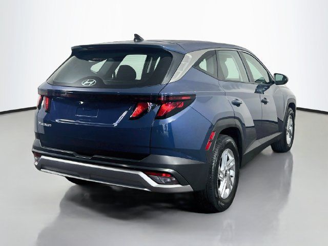 Used 2025 Hyundai Tucson SE FWD image 22