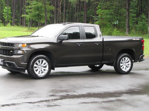 Used 2021 Chevrolet Silverado 1500 Custom AWD/4WD image 7