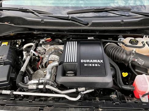 Used 2025 Chevrolet Silverado 1500 Custom Trail Boss w/ LPO, Dark Essentials Package AWD/4WD image 32