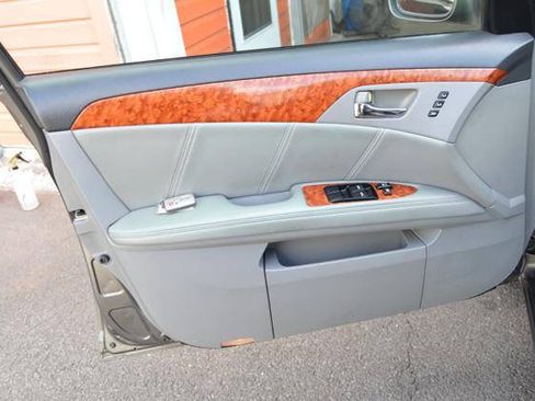 Used 2007 Toyota Avalon Limited FWD image 31
