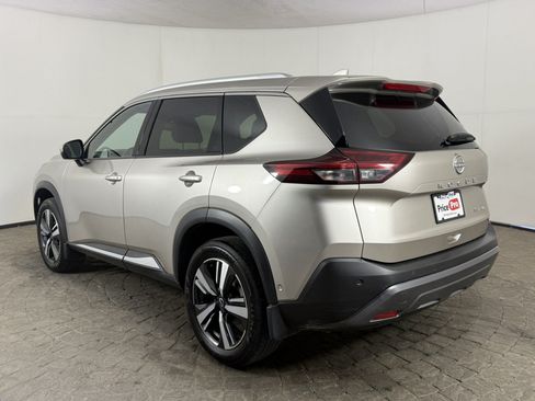 Used 2023 Nissan Rogue SL AWD/4WD image 5