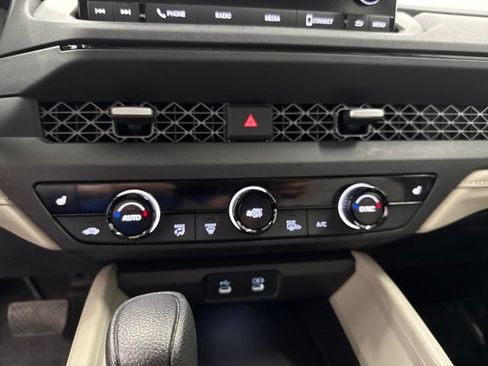 Certified 2023 Honda Accord EX image 32
