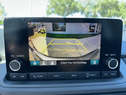 Used 2024 Honda Accord EX image 27