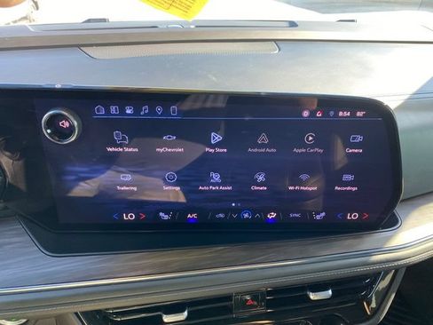 Used 2025 Chevrolet Suburban Z71 w/ Comfort Package AWD/4WD image 20