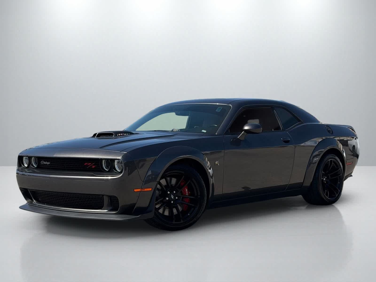 Used 2022 Dodge Challenger R/T Scat Pack RWD image 1