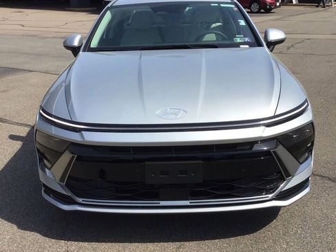 Used 2025 Hyundai Sonata SEL FWD image 1