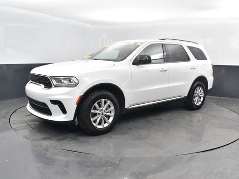 Used 2024 Dodge Durango SXT image 8
