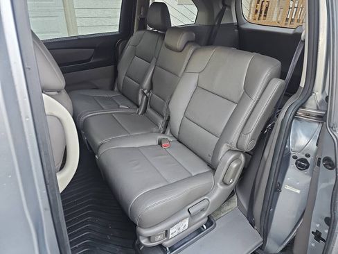 Used 2017 Honda Odyssey EX-L image 8