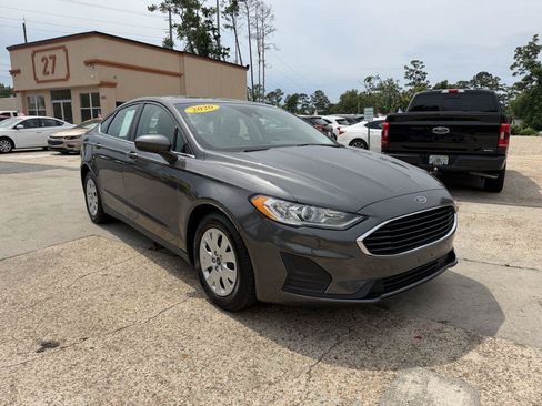 Used 2020 Ford Fusion S FWD image 3