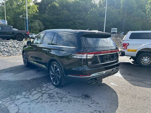 Used 2023 Lincoln Aviator Reserve w/ Equipment Group 201A AWD/4WD image 3
