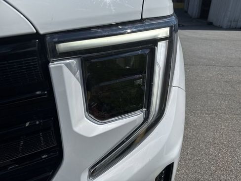 Used 2023 GMC Sierra 1500 Elevation image 10