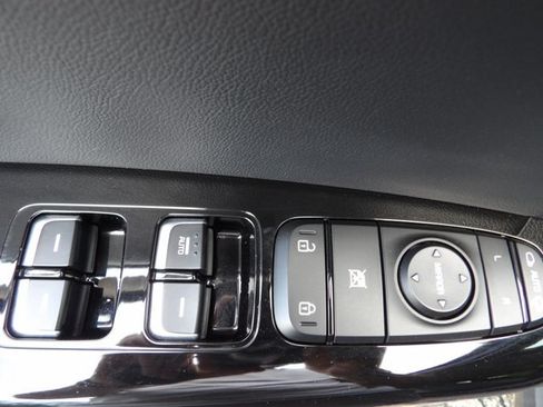 Used 2021 Kia Sportage EX w/ EX Technology Package AWD/4WD image 12