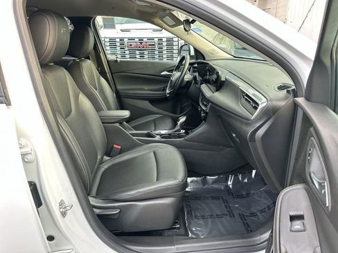 Used 2024 Buick Encore GX Sport Touring image 25