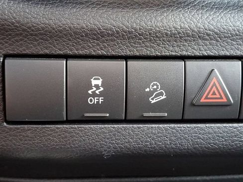 Used 2017 Jeep Wrangler Unlimited Sahara w/ Dual Top Group AWD/4WD image 23