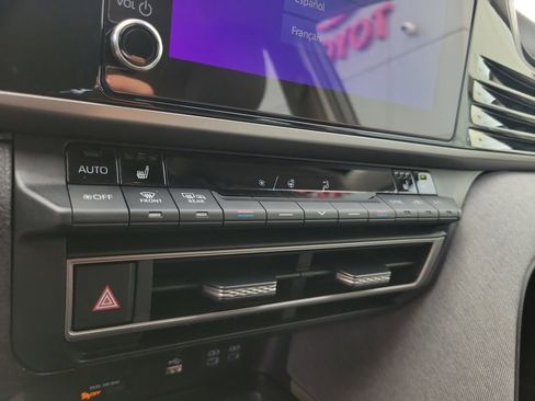 Used 2025 Toyota Camry LE image 21