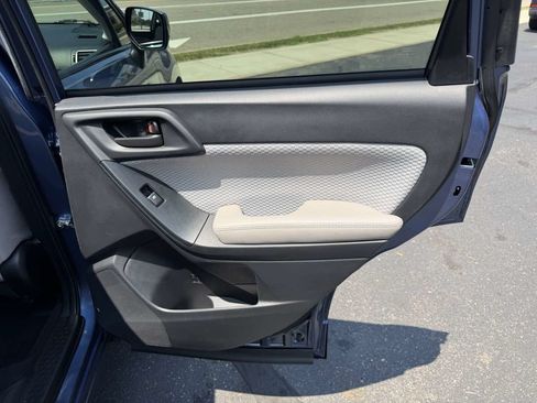 Used 2018 Subaru Forester 2.5i Premium AWD/4WD image 17