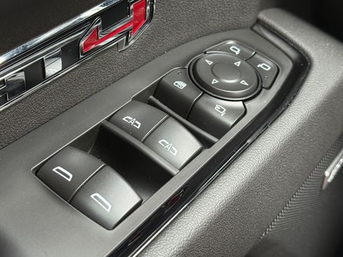 Used 2026 GMC Sierra 1500 AT4 w/ AT4 Premium Package AWD/4WD image 15