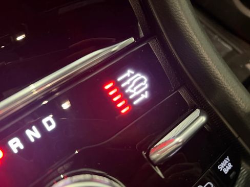 Used 2023 Jeep Grand Cherokee Trailhawk image 2