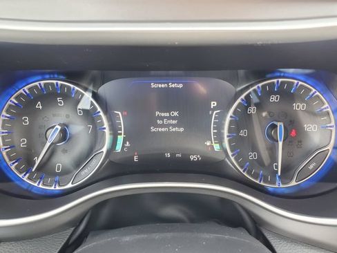 New 2027 Chrysler Pacifica Select AWD/4WD image 9