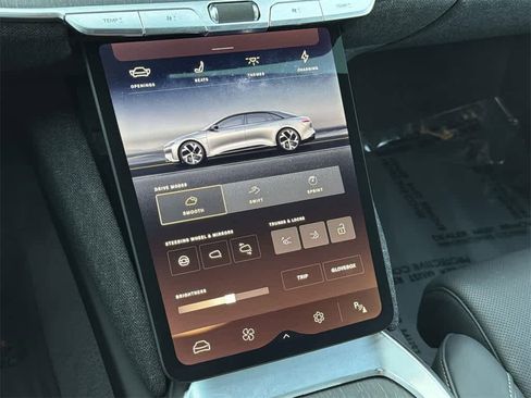 Used 2024 Lucid Air Touring image 21