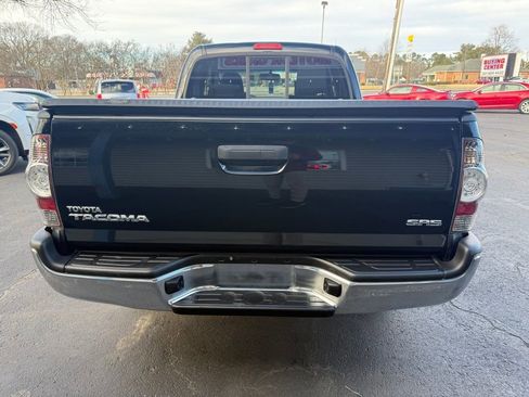 Used 2012 Toyota Tacoma Base image 4