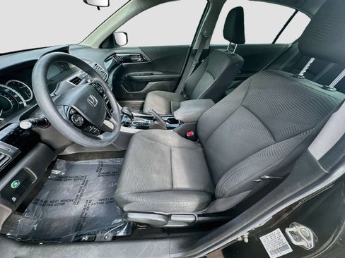 Used 2017 Honda Accord LX image 13