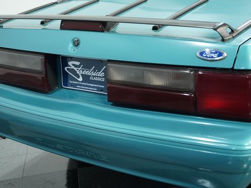 Used 1992 Ford Mustang LX image 21