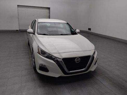 Used 2019 Nissan Altima 2.5 S FWD image 14