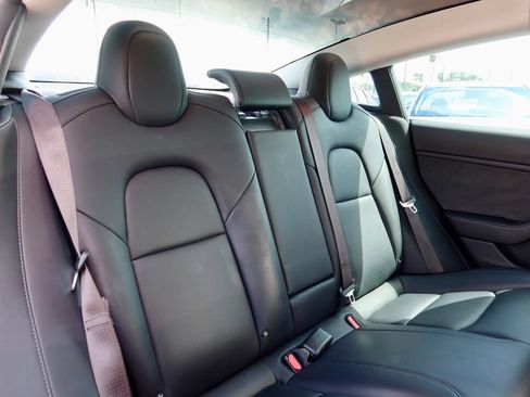 Used 2018 Tesla Model 3 Performance AWD/4WD image 18