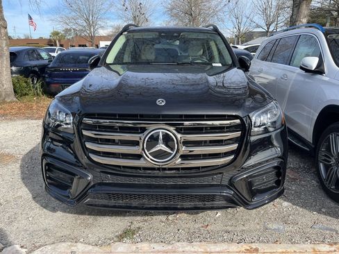 Certified 2025 Mercedes-Benz GLS 450 4MATIC image 2