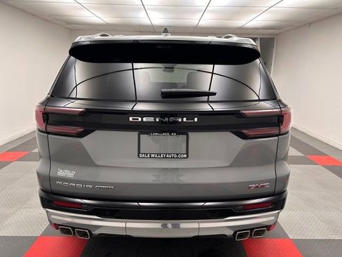 New 2026 GMC Acadia Denali image 5