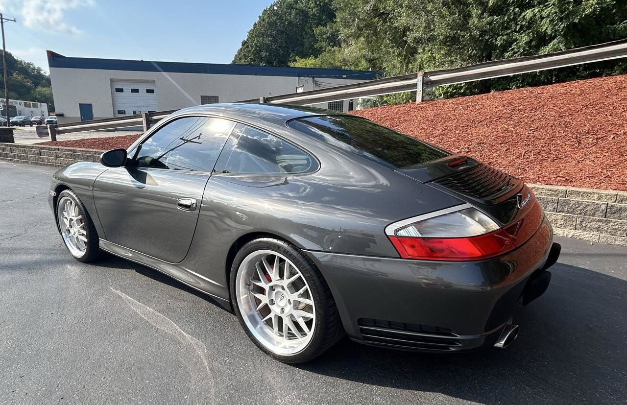 Used 2004 Porsche 911 Carrera 4S AWD/4WD image 3
