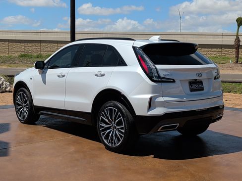 Used 2025 Cadillac XT4 Sport FWD image 4