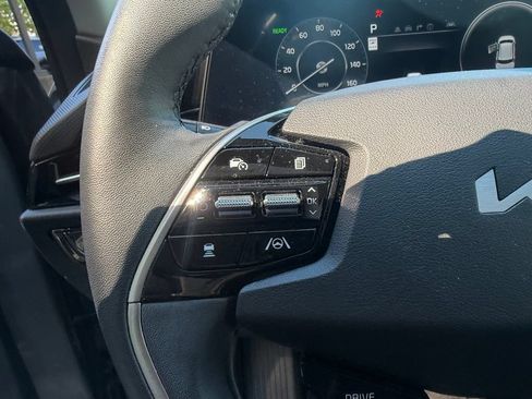 Certified 2024 Kia Niro Wind w/ Wind Preserve Package FWD image 14