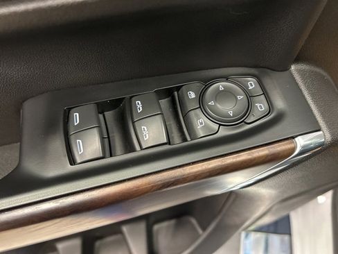 Used 2019 GMC Sierra 1500 SLT image 16