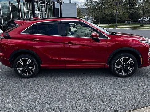 Used 2024 Mitsubishi Eclipse Cross SE AWD/4WD image 2