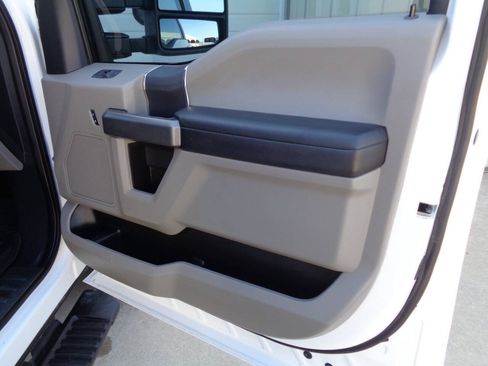 Used 2022 Ford F250 XLT AWD/4WD image 40