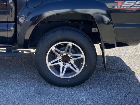 Used 2013 Toyota Tacoma 4x4 Double Cab w/ SR5 Pkg image 8