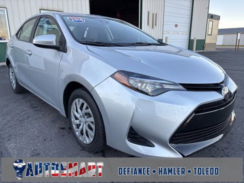 Used 2018 Toyota Corolla LE image 7
