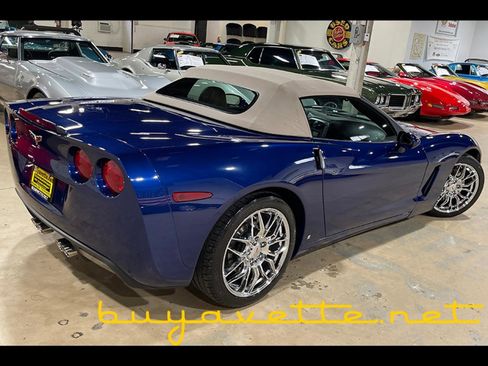 Used 2007 Chevrolet Corvette Convertible w/ Preferred Equipment Group image 3