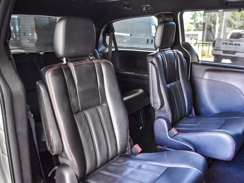 Used 2019 Dodge Grand Caravan GT image 14