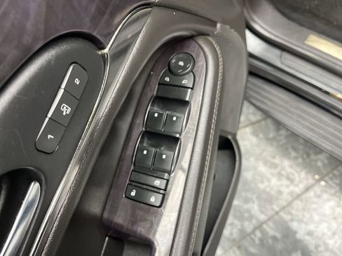 Used 2015 Buick Enclave Leather w/ Trailering Package image 8