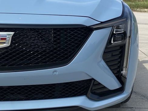 New 2026 Cadillac CT5 V image 8