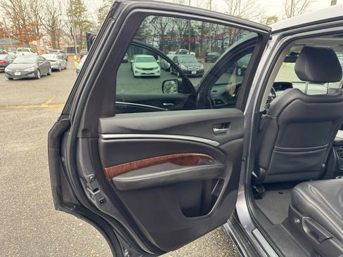 Used 2020 Acura MDX SH-AWD image 12
