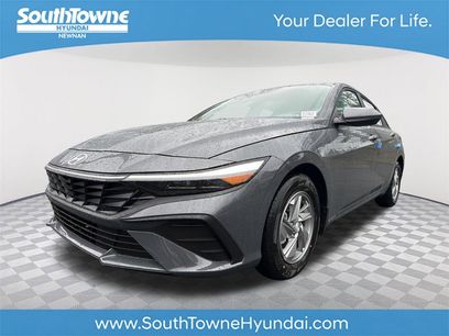 New 2026 Hyundai Elantra SE