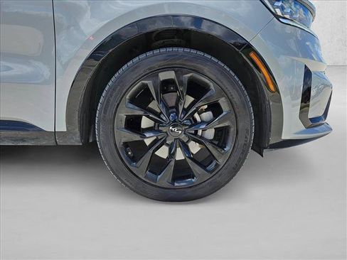 Used 2023 Kia Sorento SX FWD image 22